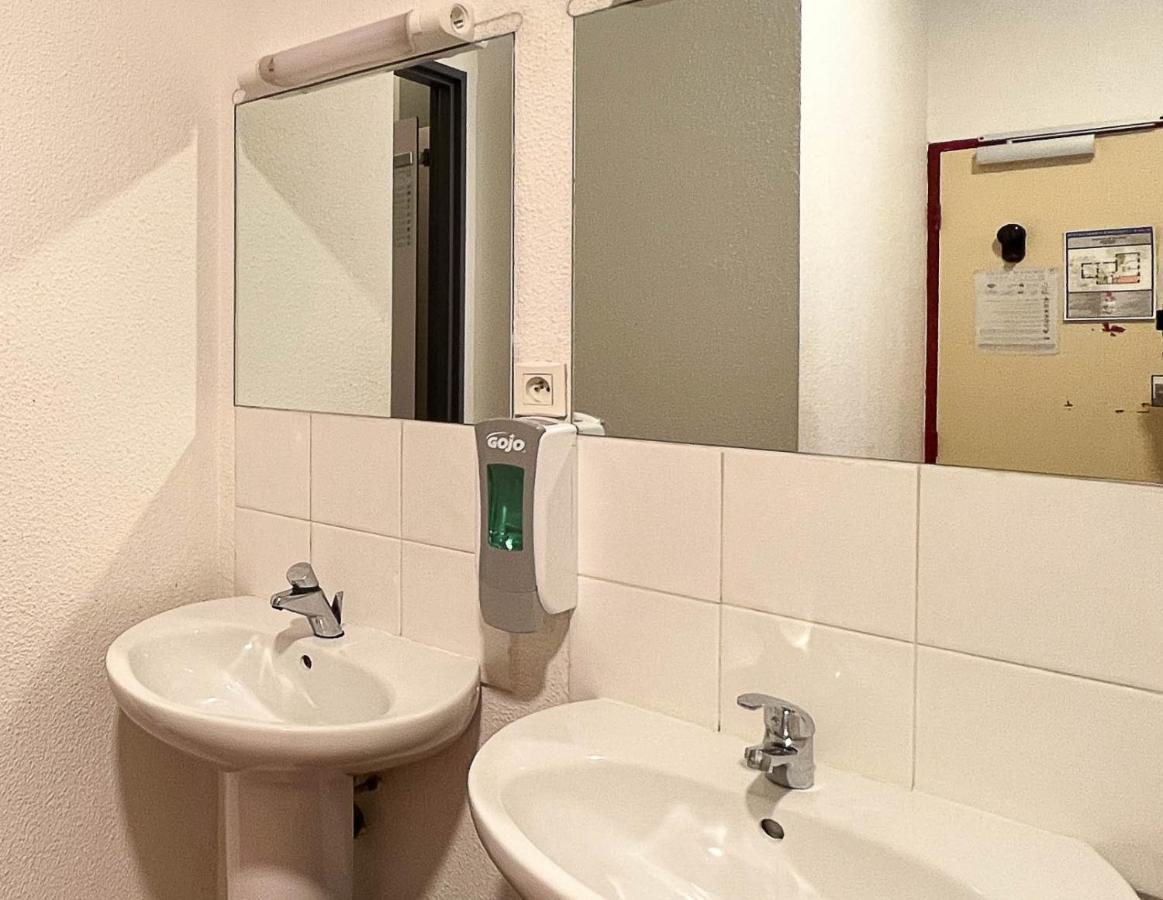 Auberge De Jeunesse Hi Nice Les Camelias Eksteriør bilde